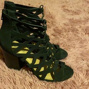 SODA brand black chunky heel